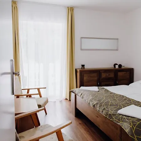 Nyirfa Apartment